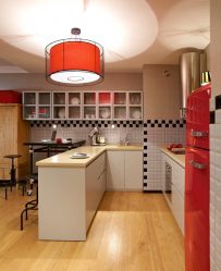 Cách làm nhà bếp hẹp và dài: sắc thái và thủ thuật cho nội thất nhỏ (175+ Ảnh)