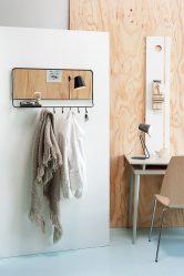Wall Hanger lakukan sendiri di lorong: dengan shoebox, dengan rak, dengan cangkuk. Lupakan kekurangan ruang!