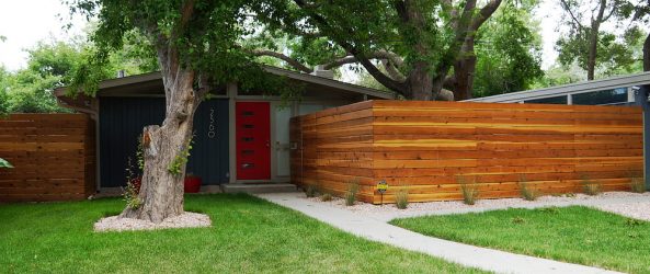 Recinzione per una casa in legno privata: come scegliere? 200+ (foto) Belle opzioni