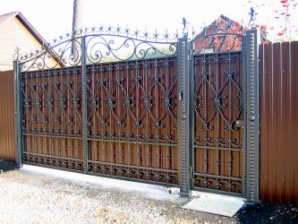 Fence for a private wooden house: How to choose? 200+ (Photos) Beautiful options