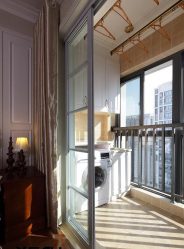 240+ Fotos von Optionen für die Fertigstellung des Balkons im Inneren: Schönes Interieur mit eigenen Händen