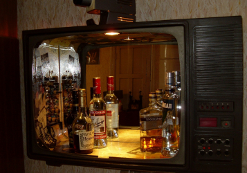 Bar pentru sticle în interiorul apartamentului sau casei - Cât de bine să faceți? 120+ (fotografie) dintr-un copac, etaj, unghiular