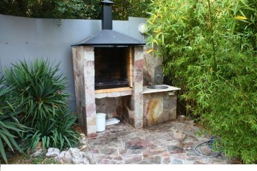 Espace barbecue dans le pays: Comment équiper une plate-forme d'un gazebo, d'un barbecue et d'un grill? (180+ Photos)