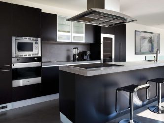 Nieuwe trend in de keukenwereld - Zwarte keuken in het interieur (220+ Foto-combinaties in het ontwerp)