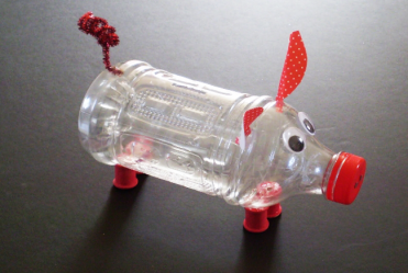 Những gì có thể được làm từ chai nhựa bằng tay của chính họ: 12 hướng dẫn từng bước
