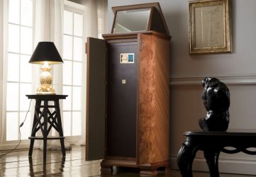 Safes in the interior of the house or apartment (small, fireproof, built-in). How to choose? What to look for?