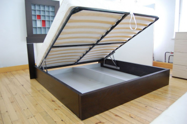 उठाने की व्यवस्था के साथ एक डबल बेड कैसे चुनें? डिजाइन और सुविधा के लिए सर्वश्रेष्ठ मॉडल