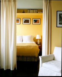 Zonasi ruang tamu dan bilik tidur di bilik yang sama (235+ Gambar Reka Bentuk): gunakan ruang dengan manfaat dan kemudahan