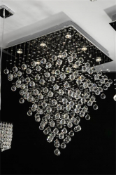 Nous créons un bel éclairage (150+ Photos): des lustres en cristal à l'intérieur du salon et de la chambre à coucher (plafond, suspension, classique)
