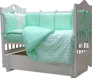 신생아 유아용 침대에서 침대 린넨의 품질 - 건강한 아기의 수면을위한 열쇠