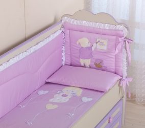 नवजात शिशुओं के लिए पालना में बिस्तर लिनन की गुणवत्ता - एक स्वस्थ बच्चे की नींद की कुंजी