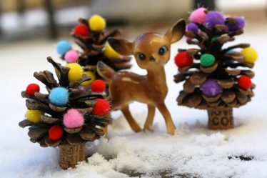 नए साल के लिए स्प्रूस शंकु (बड़े, चित्रित) से शिल्प (175+ फोटो) छुट्टी के लिए सुंदर खिलौने!