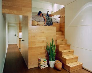 Çalışma alanı bulunan tavan arası yatak (165+ Fotoğraf): Küçük odalar için özgün fikirler