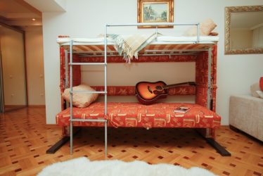 Katil tidur dengan sofa di bahagian bawah - Bergaya dan praktikal (90+ Foto)