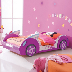 Cách thêm nho khô vào nhà trẻ: một chiếc giường dưới dạng ô tô cho bé trai và bé gái (85+ Ảnh). Các tính năng sử dụng trong nội thất