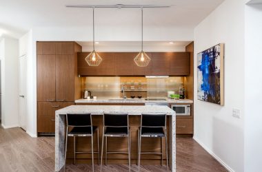 Layout Küche in einem Privathaus: 175+ Fotos Vielfalt an Stilen, Farben und Komfort