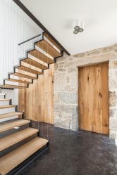 290+ 개인 주택 (나무, 금속, 콘크리트)의 2 층 계단에 대한 아름다운 옵션 사진