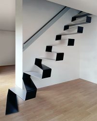 290+ صور من الخيارات الجميلة للسلالم إلى الطابق الثاني في منزل خاص (خشبي ، معدني ، خرساني)
