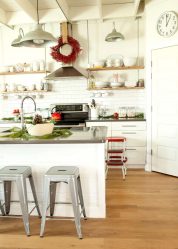 Gör-det-själv-kökets inredning: Hur man använder problemet professionellt? Original idéer för väggdekoration, förkläde, tak (200 + bilder)