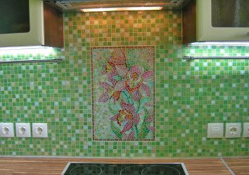 Mosaik på förklädet för köket (175+ bilder): Modernt, bekvämt, praktiskt. Glas, pärlemor eller metall?