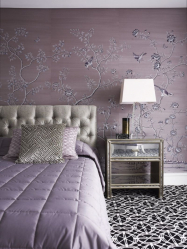 Wallpaper de liliac de culoare în proiectarea de cameră de zi, dormitor și alte camere. Combinații și combinații de succes (90+ fotografii)