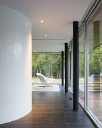 Schöne einstöckige Hausprojekte mit Terrasse (175+ Fotos). Merkmale der Platzierung auf der Website