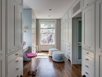 Bancos acolchoados para salas diferentes como uma peça de mobiliário original - opções, conselhos, 235+ (Foto). Adição luxuosa e prática