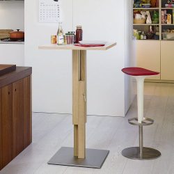 Сгъваема кухненска маса (малка, овална, стъклена): Как да изберем? Къде да поставим? Как да декорирате?