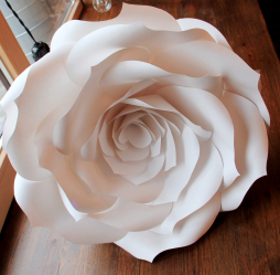 Como fazer rosas de papel com as próprias mãos: Instruções passo a passo para iniciantes (mais de 190 fotos)