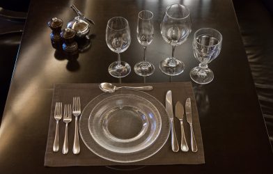 저녁 식사를위한 기술 테이블 제공 - 소중한 사람 돌보기 (225+ 사진)