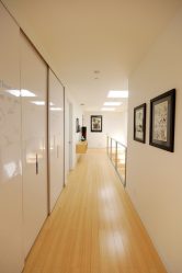 Modern design of wardrobes in the hallway: 95+ Photos - Ideas for interior renovation