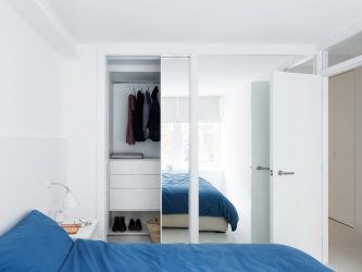 침실의 옷장 : 당신의 꿈의 옷장을 찾으십시오. 가장 관련성이 높고 실용적인 모델