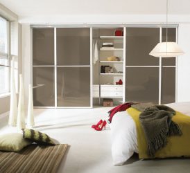 Armario en la habitación: encuentra el armario de tus sueños. Los modelos más relevantes y prácticos.