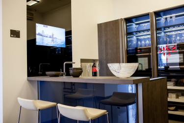 TV na cozinha - Prático, elegante, Original (135+ fotos). Melhores opções de hospedagem