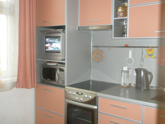 रसोई में टीवी - व्यावहारिक, स्टाइलिश, मूल (135+ फोटो)। सर्वश्रेष्ठ आवास विकल्प
