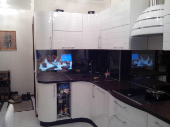 ทีวีในห้องครัว - ใช้งานได้จริงมีสไตล์ดั้งเดิม (รูปภาพมากกว่า 135 รูป) ตัวเลือกที่พักที่ดีที่สุด