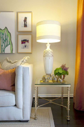 집안의 플로어 램프 : 장식 요소 또는 스타일과 편안함을 만드는 방법? 거실, 침실 및 주방을위한 200 개 이상의 (사진) 바닥 옵션