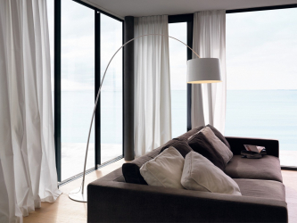 Stehlampe im Haus: Ein Dekorelement oder eine Möglichkeit, Stil und Komfort zu schaffen? 200+ (Fotos) Etagenoptionen für Wohnzimmer, Schlafzimmer und Küche