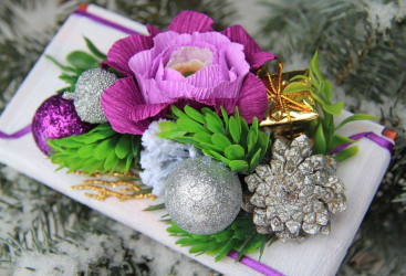 Hoe maak je bloemen met golfpapier met snoep met je eigen handen? Masterclass +75 Foto's van luxe boeketten