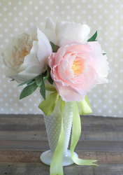 Bagaimana cara membuat bunga dari kertas beralun dengan gula-gula dengan tangan anda sendiri? Kelas induk +75 Foto bunga mewah