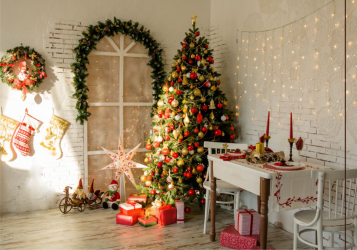 Créer des vacances ou une décoration intéressante avec des guirlandes: 145+ (Photos) de superbes décorations pour la maison, fenêtres, arbres de Noël, murs. Des idées audacieuses qui peuvent changer votre intérieur. 4 classes de maître