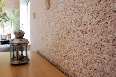 Kertas dinding cair di bahagian dalam bilik biasa (150+ Foto): Ciri-ciri penggunaan